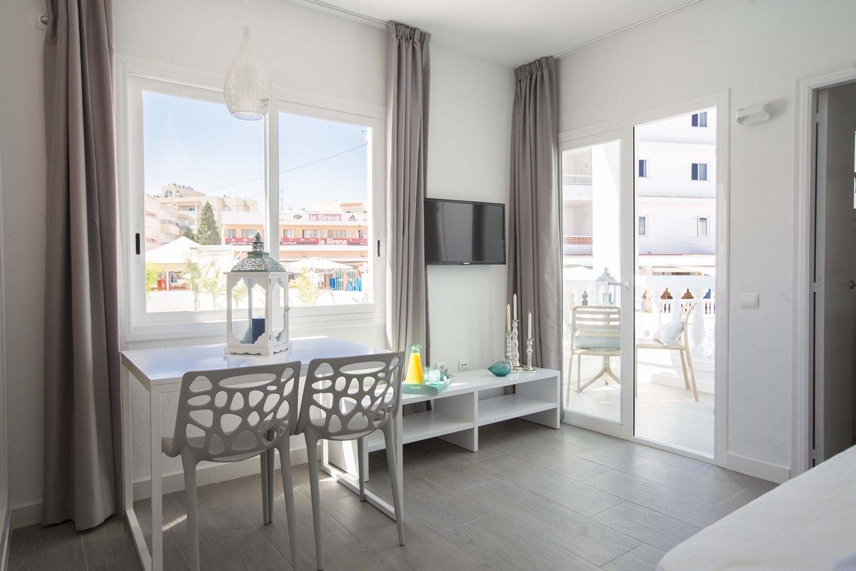 Beach Star Ibiza (Adults Only) San Antonio  Exterior photo